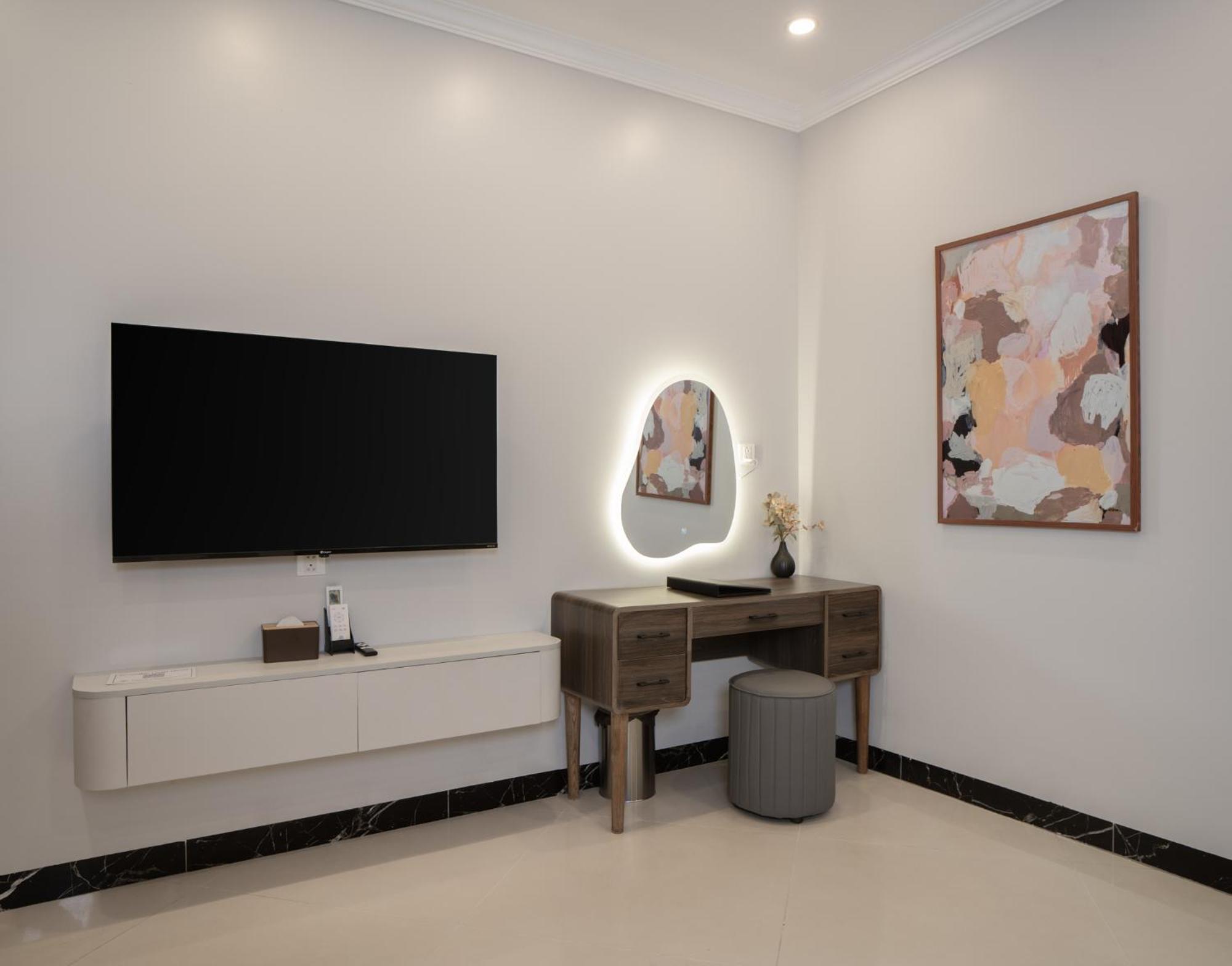 Diamond Light Hotel — Photos 1